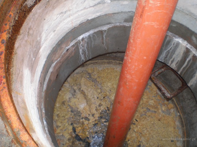 pogotowie-kanalizacyjne-wroclaw-wuko-czyszczenie-udraznianie-82955.jpg