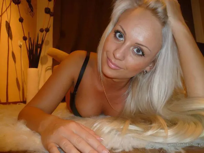 Blondi5.webp